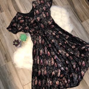 Boho Vintage 100% rayon dress.
